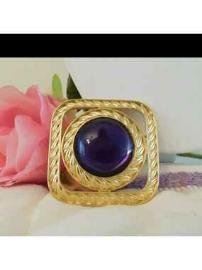 Trifari Purple Cabochon Brooch Vintage Signed Large Pin